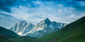 Bengaluru woman treks 50 high-altitude lakes in Kashmir