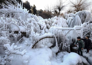 Hamam Gupshups’ to `Sheen Jung’:  Here are five pastimes that will make Chilla-i-Kalan enjoyable in Kashmir