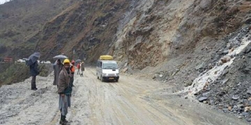 Restoration work on Jammu-Srinagar NH speeded up as weather improves