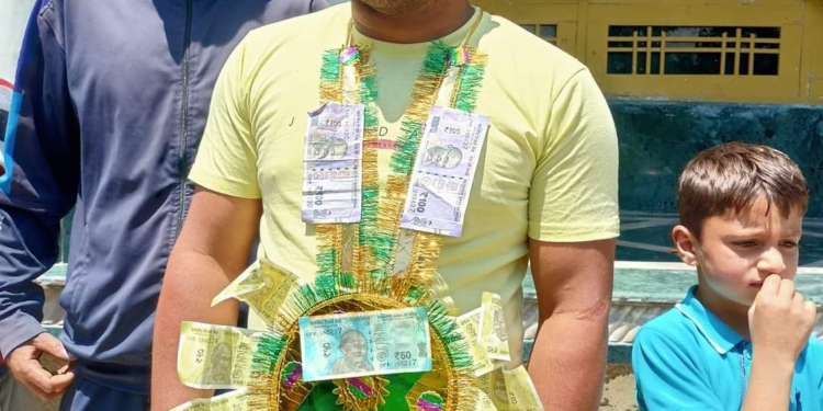 Bijbehara youth becomes overnight millionaire, wins Rs 2 crore on Dream 11