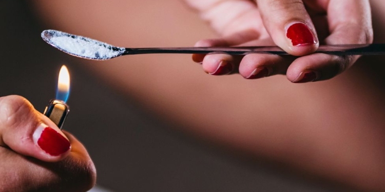 UDTA KASHMIR: 52000 consume heroin in Kashmir, parents worried