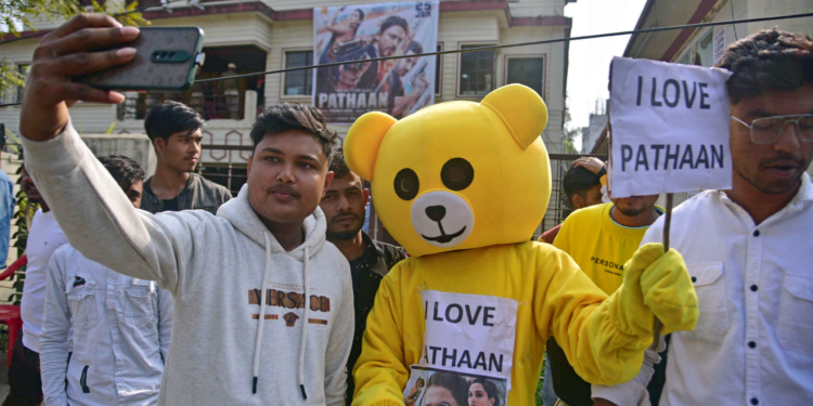 ‘Pathaan’ is unstoppable, collects Rs 429 crore worldwide in 4 days