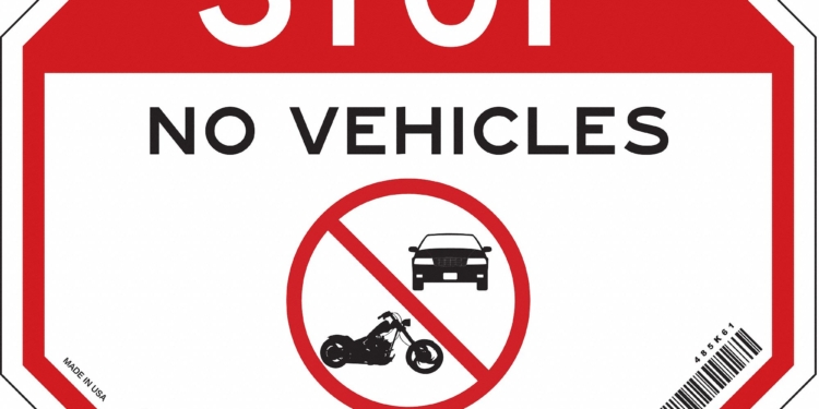 Without valid pass no vehicle will be allowed inside High Court premise