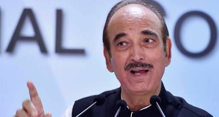 Azad calls on Shah, takes up land eviction issue in J&K