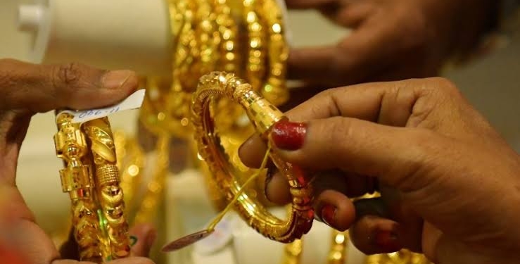 Sale of hallmarked jewellery without six-digit unique ID number prohibited after March 31: Govt