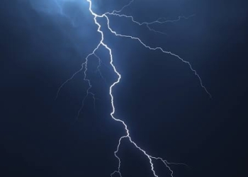 Woman among 2 killed in lightning strike at Budgam
