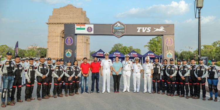Indian Navy partners with TVS Motor Company as part of its ‘Azadi Ka Amrit Mahotsav’ celebrations; rides atop TVS Apache motorcycles across pristine Ladakh
