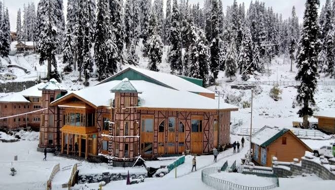 Tourism Deptt to train 100 female tourist guides