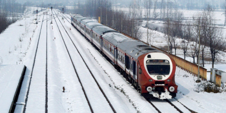 Kashmir’s Scenic Train Rides Sparks New Tourist Trend