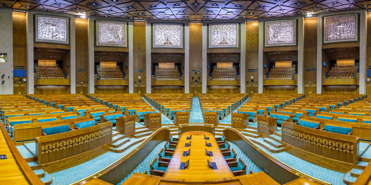 Lok Sabha extends tenure of parliamentary panel on Waqf bill