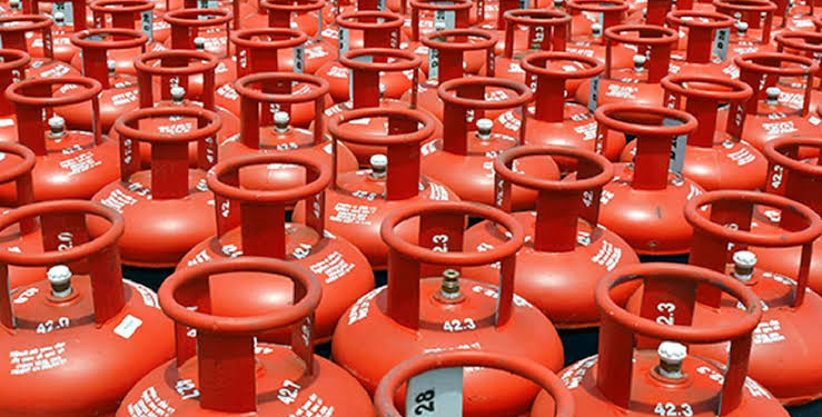 Commercial LPG cylinder prices hiked by Rs 16.5, domestic remained unchanged