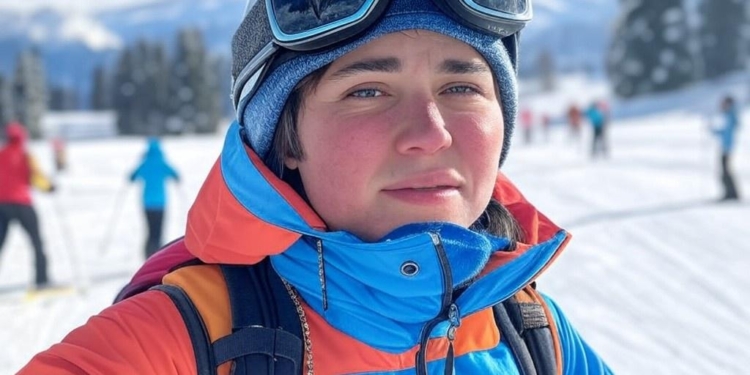 J&K: Tourism authorities prohibit sledging on Gulmarg ski slopes to prevent accidents