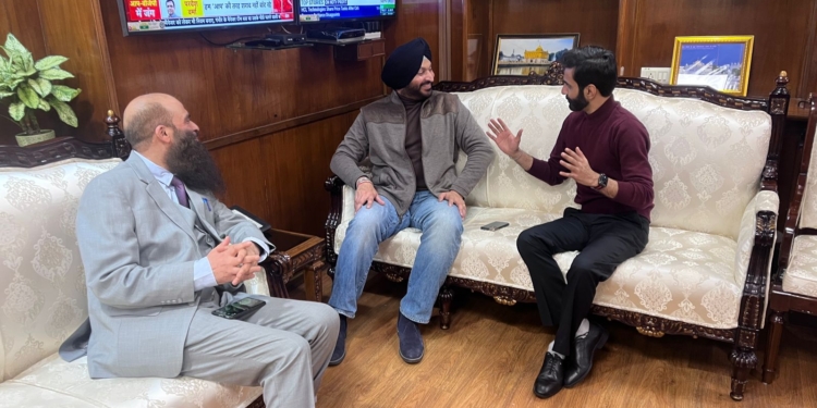 JKHARA Advocates for Cargo Train Service to Kashmir in Meeting with MoS Railways