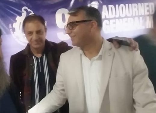 Batamaloo Traders Association felicitates Javid Tenga on Re-election as KCC&I President