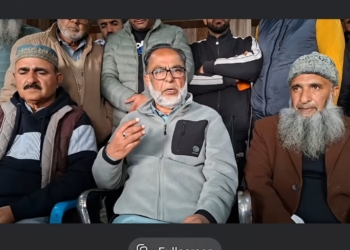 Kashmir’s Apple Economy Reels: Fruit Growers Report ₹2,000 Crore Losses After August Deluge, Seek Urgent Relief Package