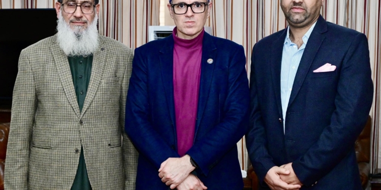 Kashmir’s business sector going through one of its toughest phases: KTMF to Omar Abdullah