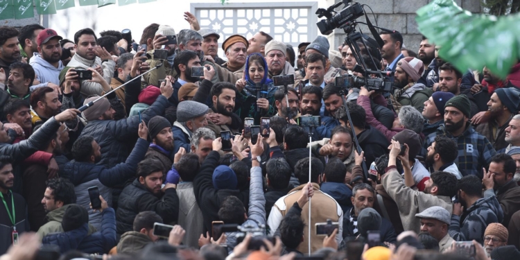 Mehbooba Mufti Breaks Down Remembering Late Mufti Mohammad Sayeed