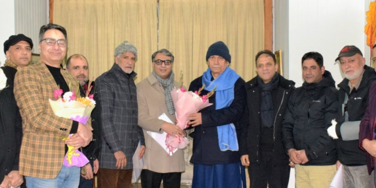 KCCI, Tourism Stakeholders Meet LG, Seek Urgent Measures for Revival of Kashmir Tourism