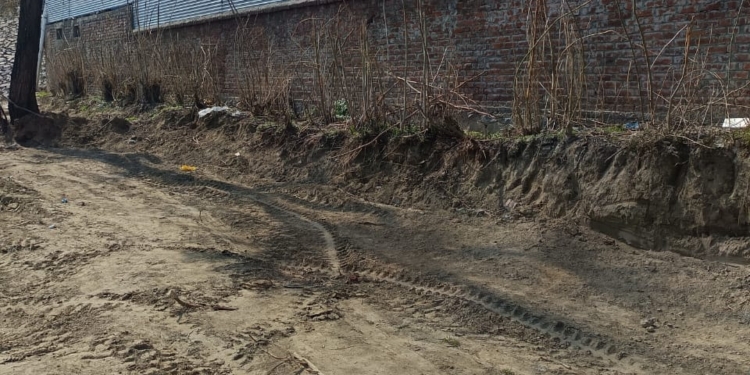 EPG Flags Unauthorised Excavation Near Channapora Bridge, Warns of Flood Risk