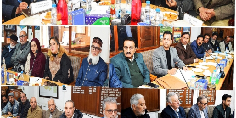 High-Level KCCI Meet: Div Com Kashmir Hears Traders’ Concerns at Chamber office