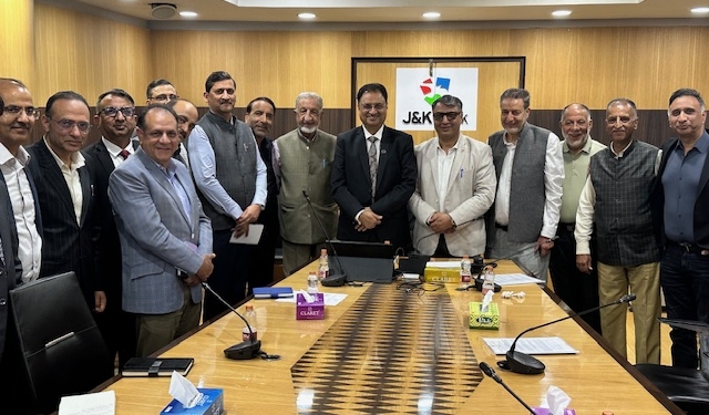KCC&I Delegation Meets J&K Bank MD, Discusses Key Banking and Trade Issues