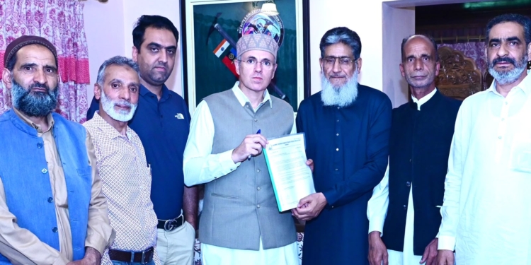 KTMF urges Omar Abdullah to protect traders, artisans